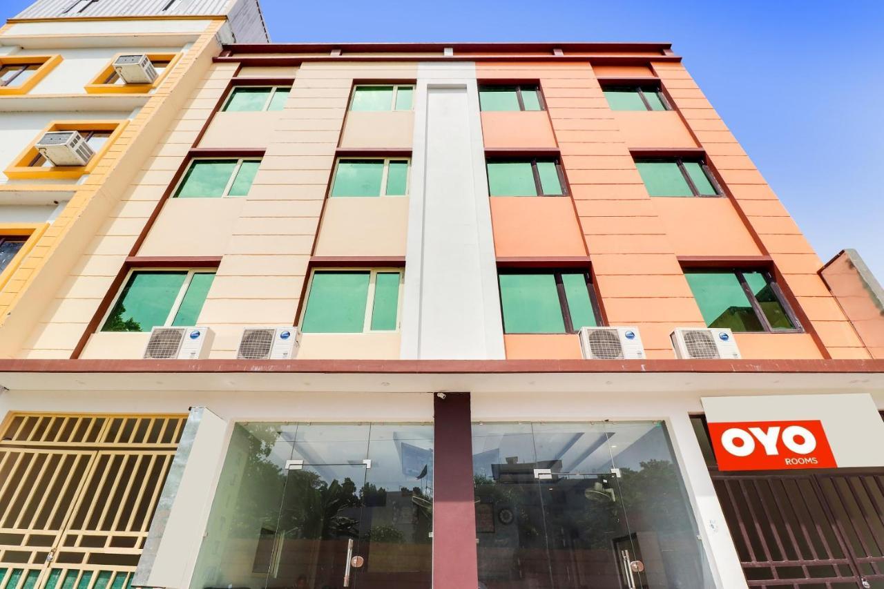 Hotel O La Plazo Haridwār Esterno foto