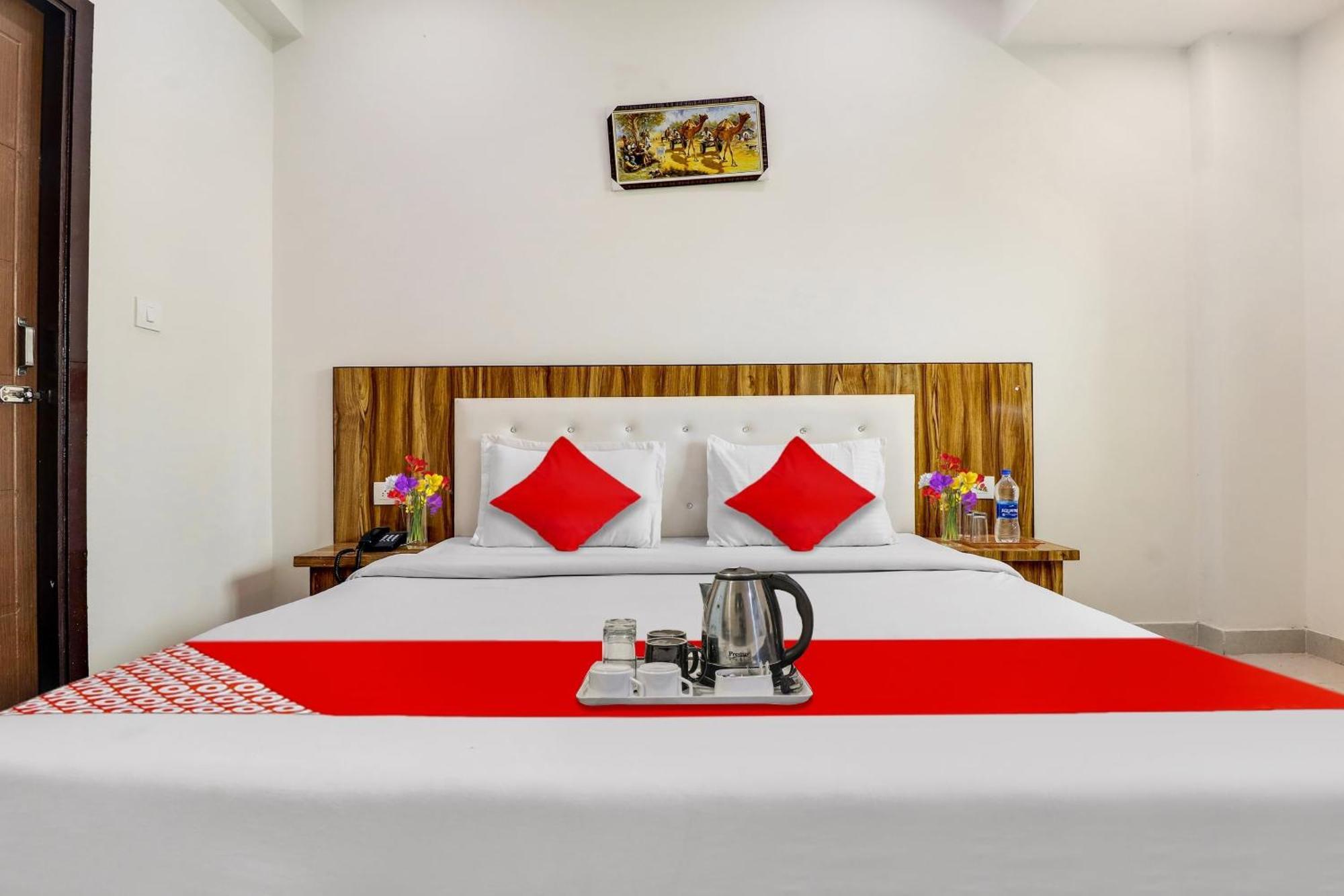 Hotel O La Plazo Haridwār Esterno foto